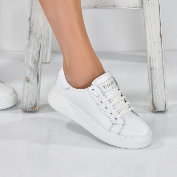 Бели дамски кецове Madlen white